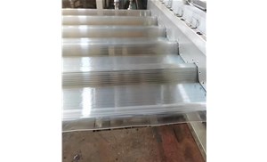 影響耐力板透光的因素有哪些？